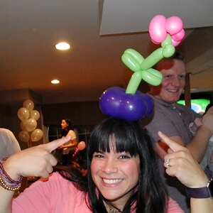 balloon twister who makes hats